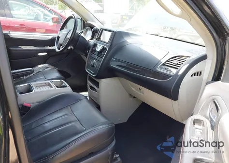 2013 Chrysler Town & Country Touring z USA, uszkodzony, nr VIN 2C4RC1BG2DR584962